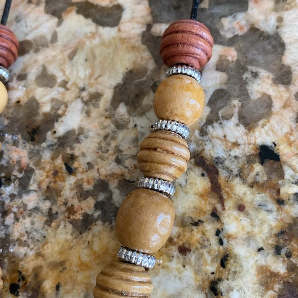 LAST DAYS FREE Shell and Bead Necklace